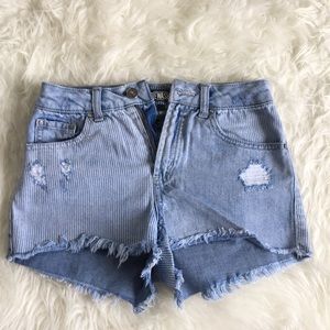 Frayed Edge Hi-Rise Shorts